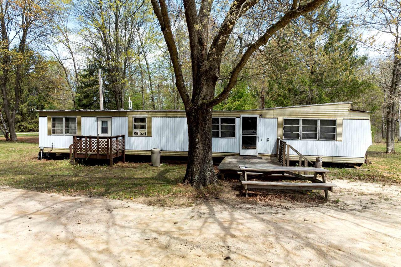 W1893 Duck Creek Avenue