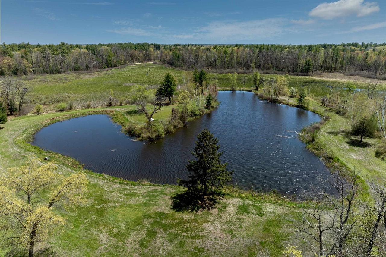 W1893 Duck Creek Avenue