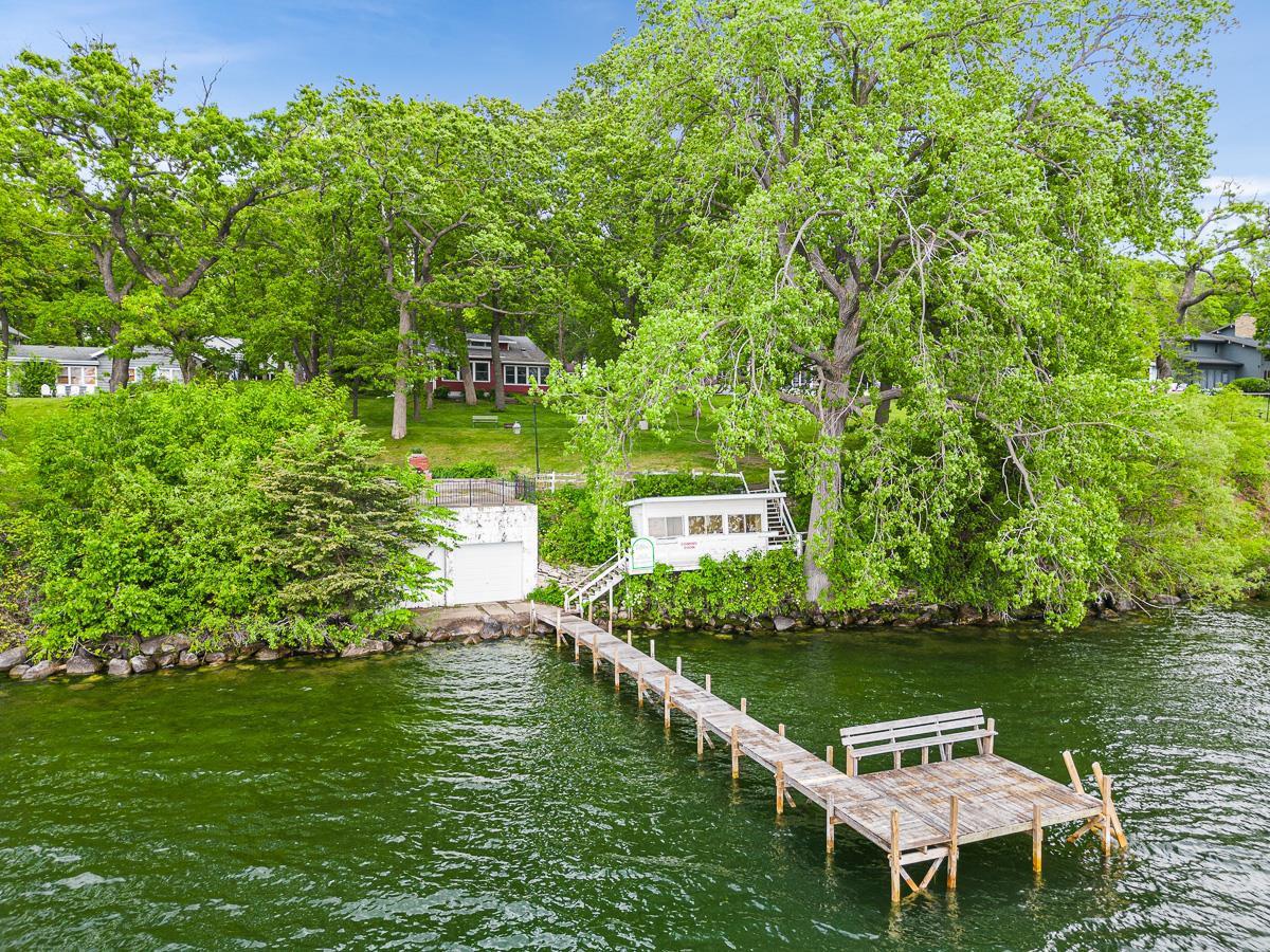 607 B Illinois Avenue