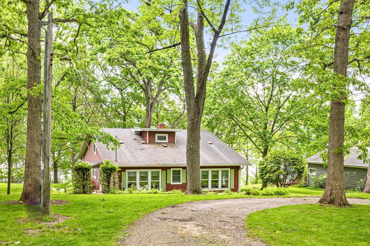 607 B Illinois Avenue