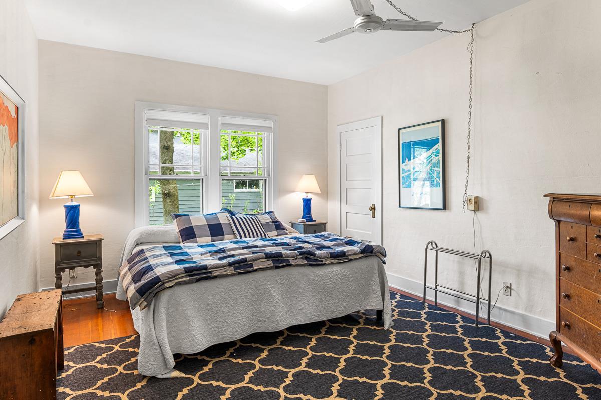 607 B Illinois Avenue