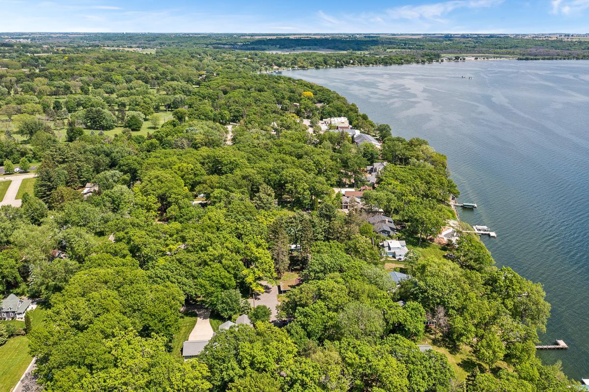 607 B Illinois Avenue