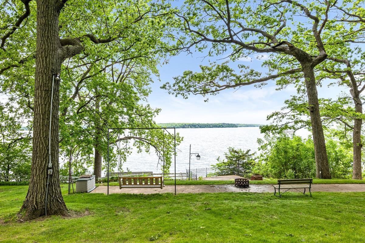 607 B Illinois Avenue