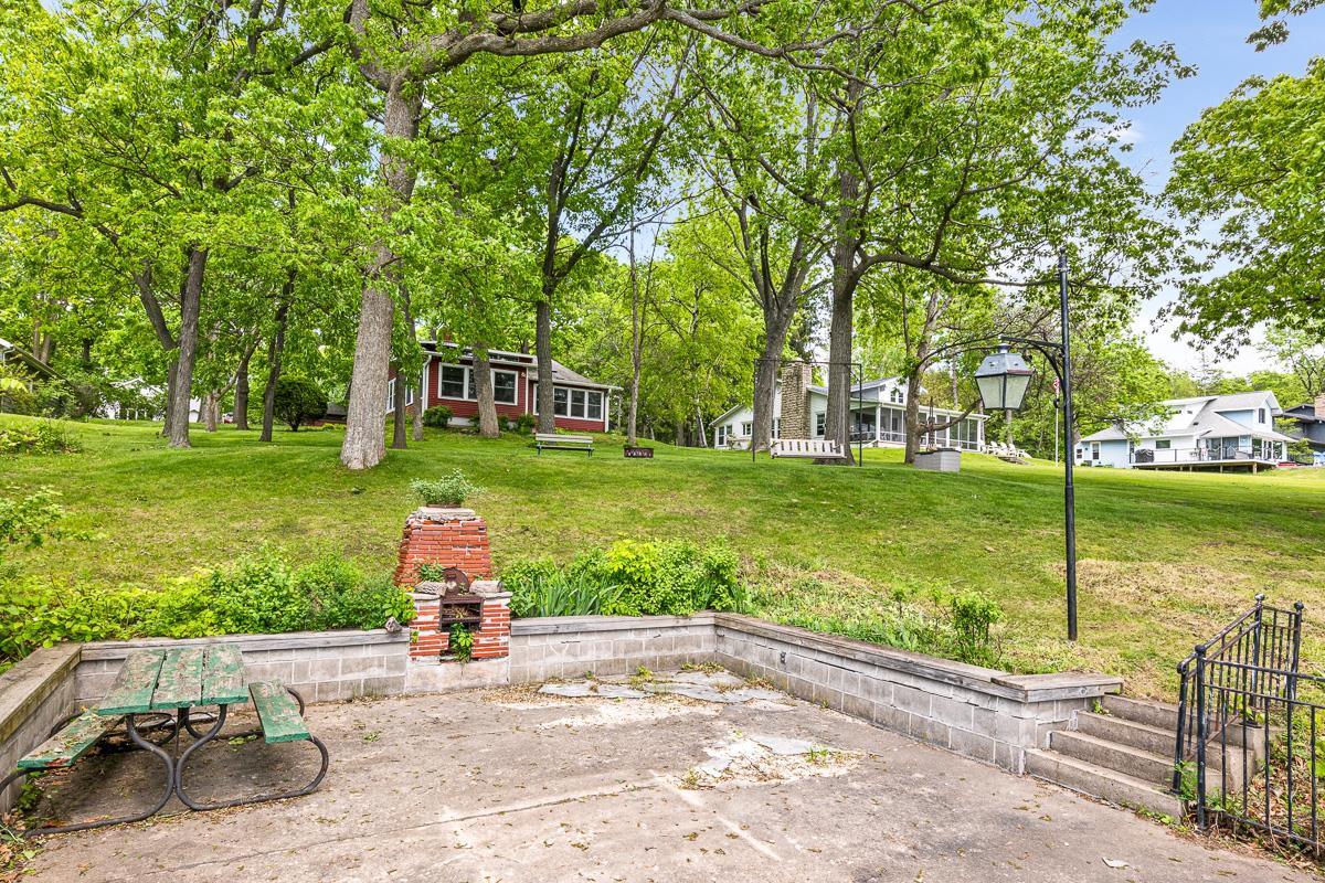 607 B Illinois Avenue