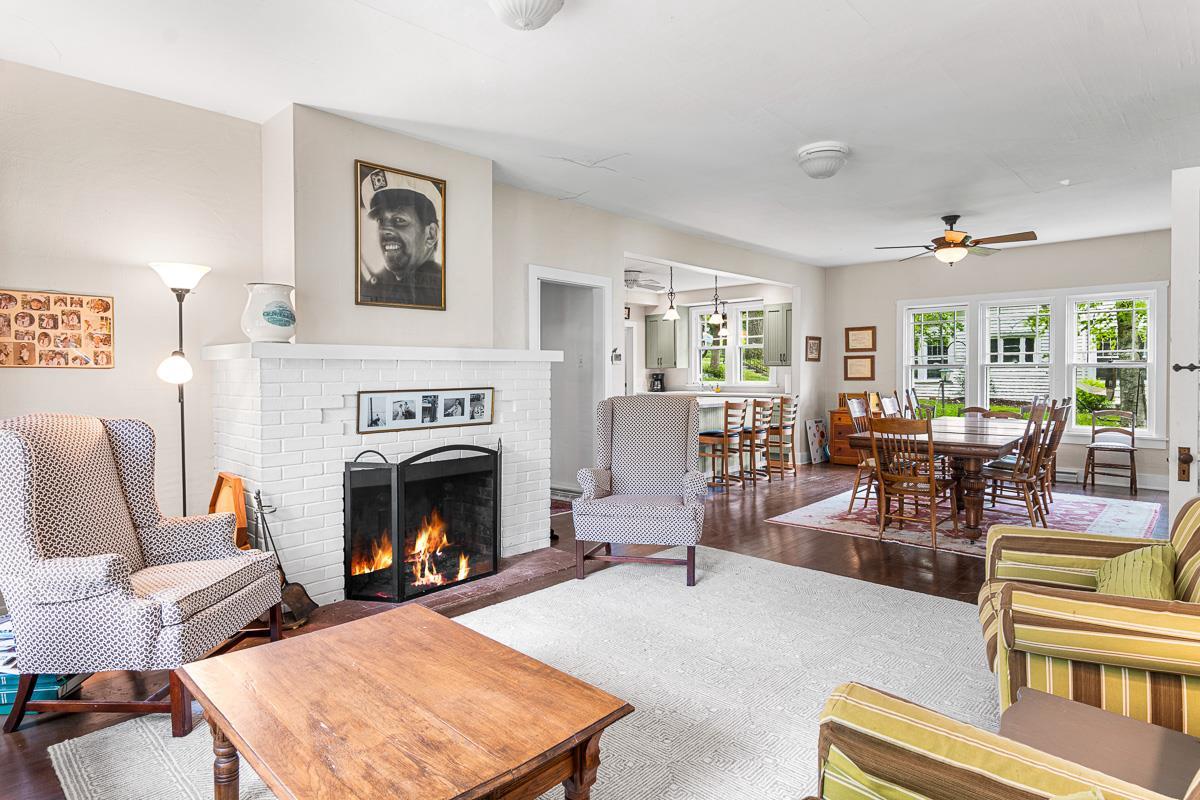 607 B Illinois Avenue