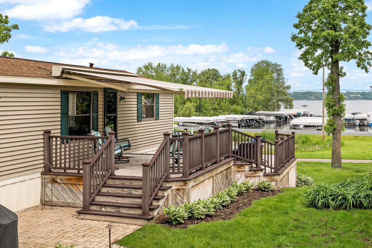 W1325 Spring Grove Road 6