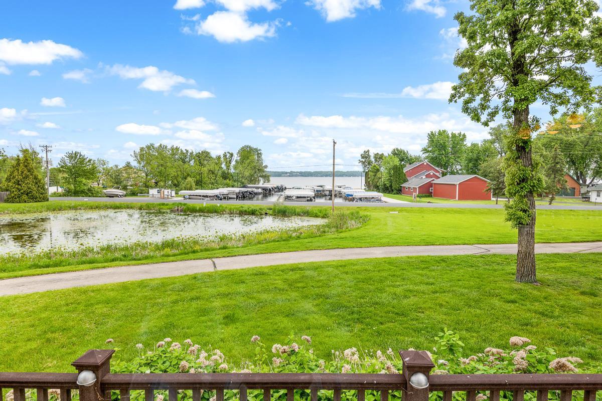 W1325 Spring Grove Road 6