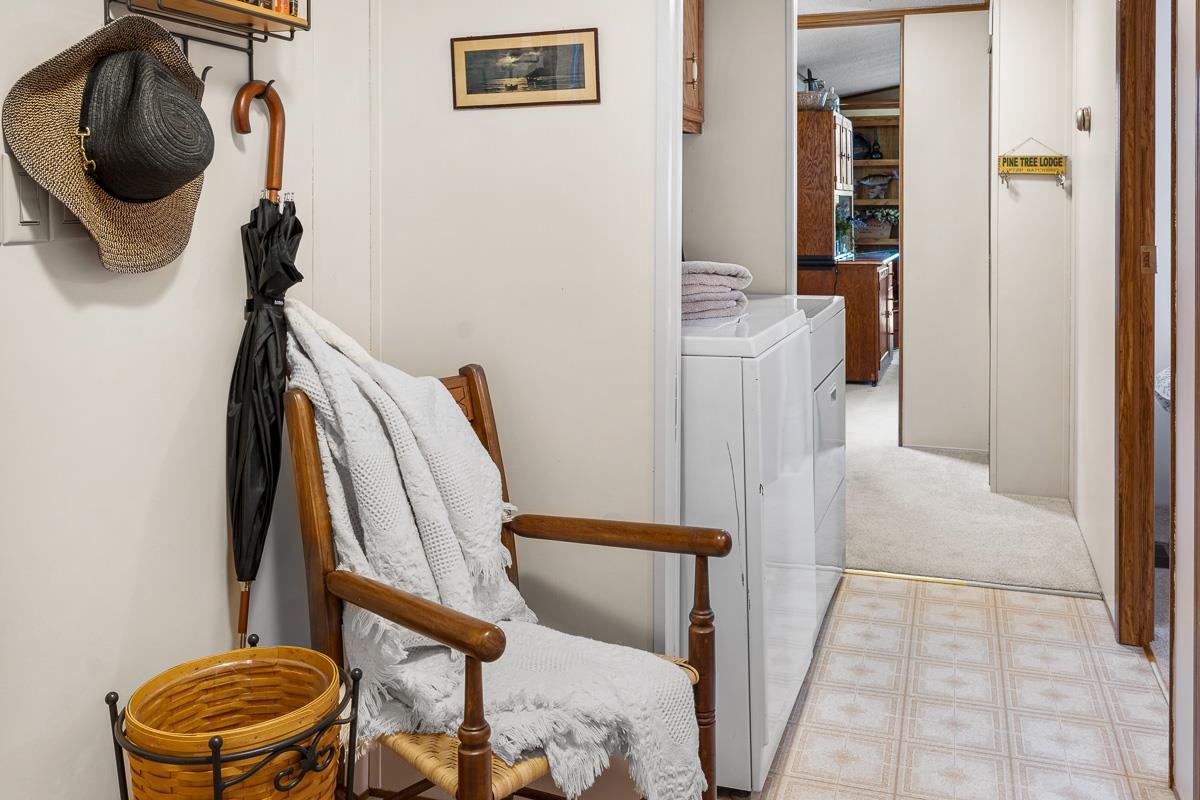 W1325 Spring Grove Road 6