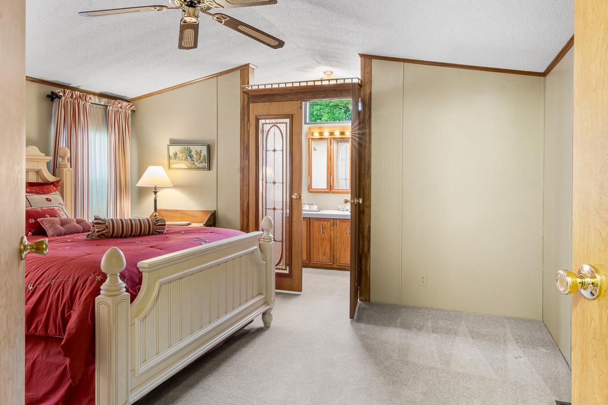 W1325 Spring Grove Road 6