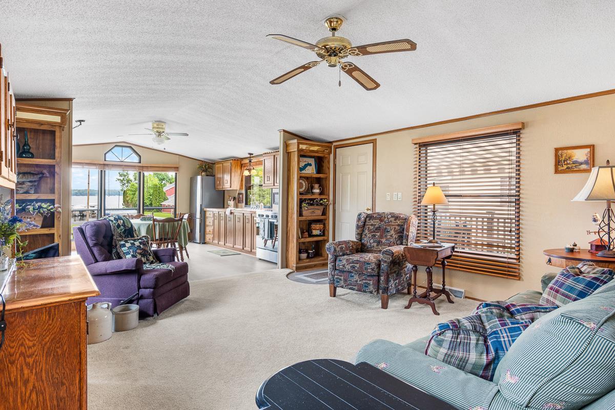 W1325 Spring Grove Road 6