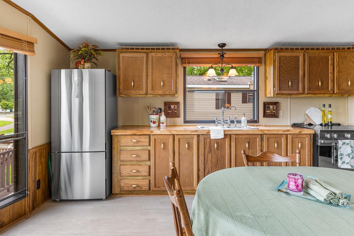 W1325 Spring Grove Road 6