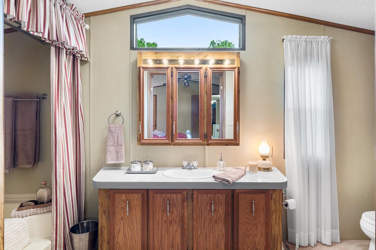 W1325 Spring Grove Road 6