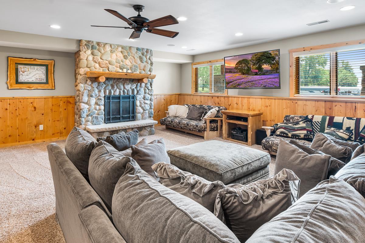 W3605 Orchard Avenue