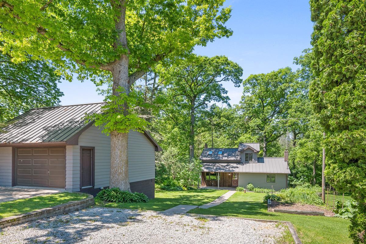 N5149 Forest Glen Beach Road