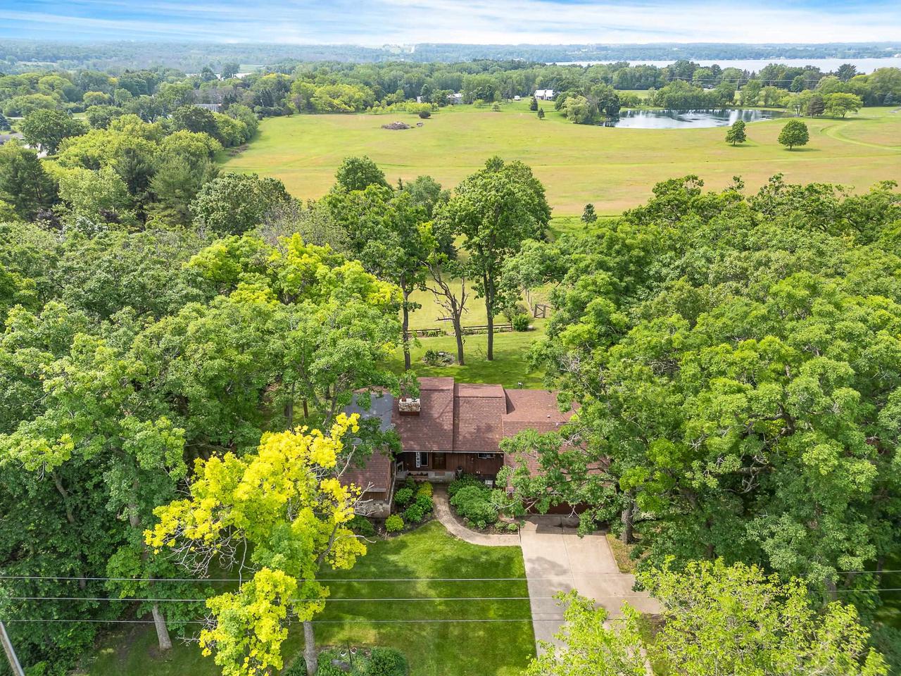 W968 Woodland Circle