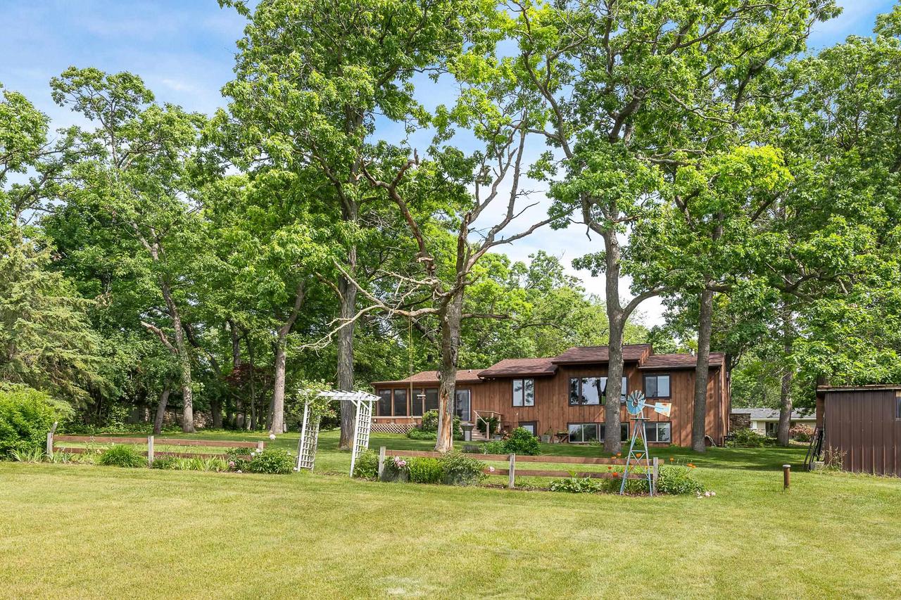 W968 Woodland Circle