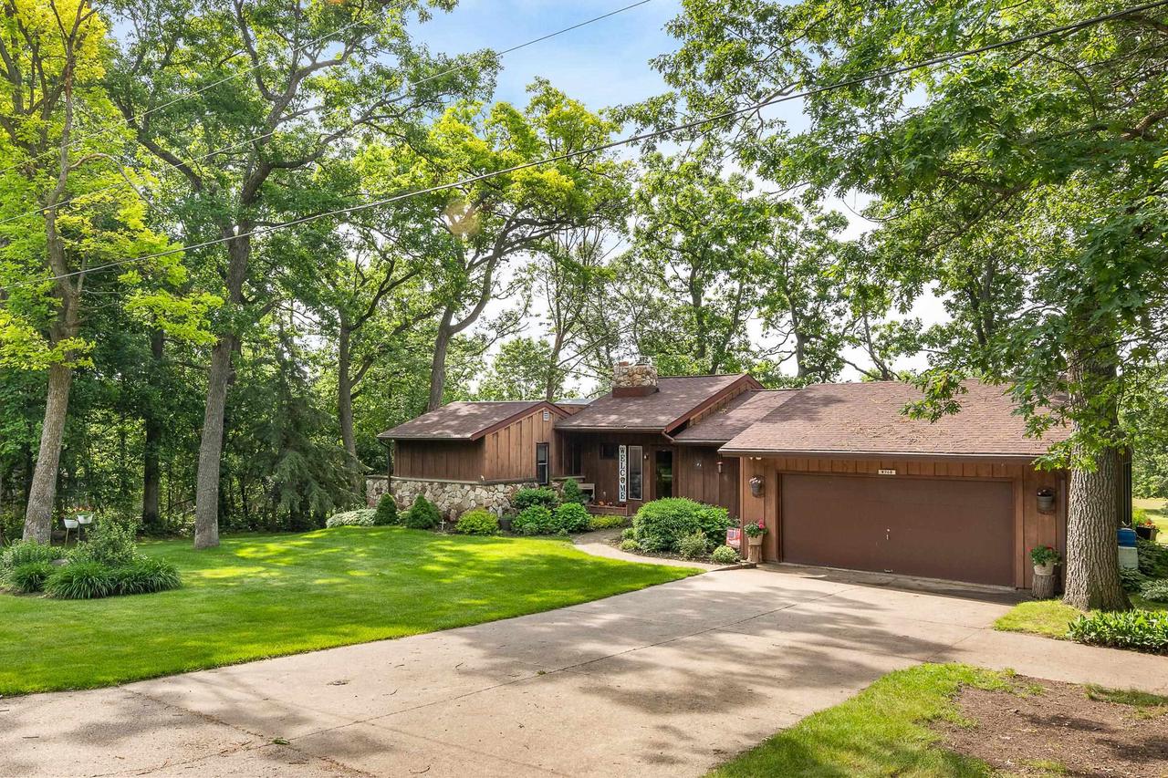 W968 Woodland Circle