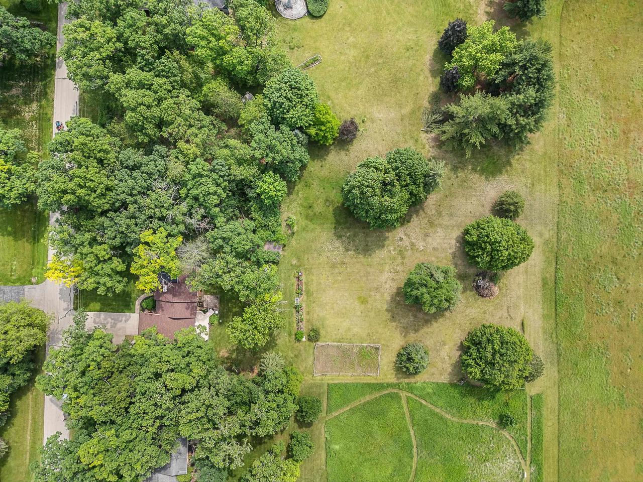 W968 Woodland Circle