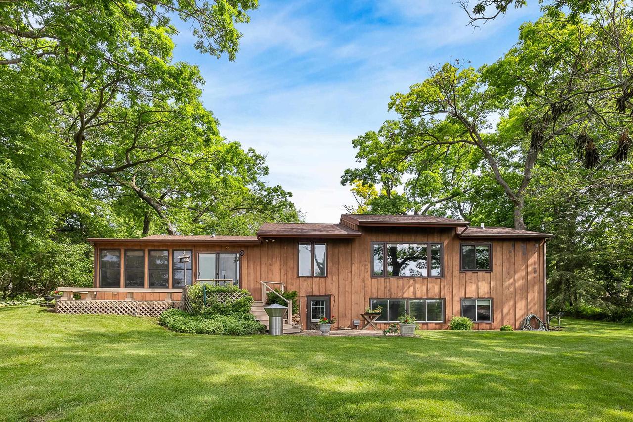 W968 Woodland Circle