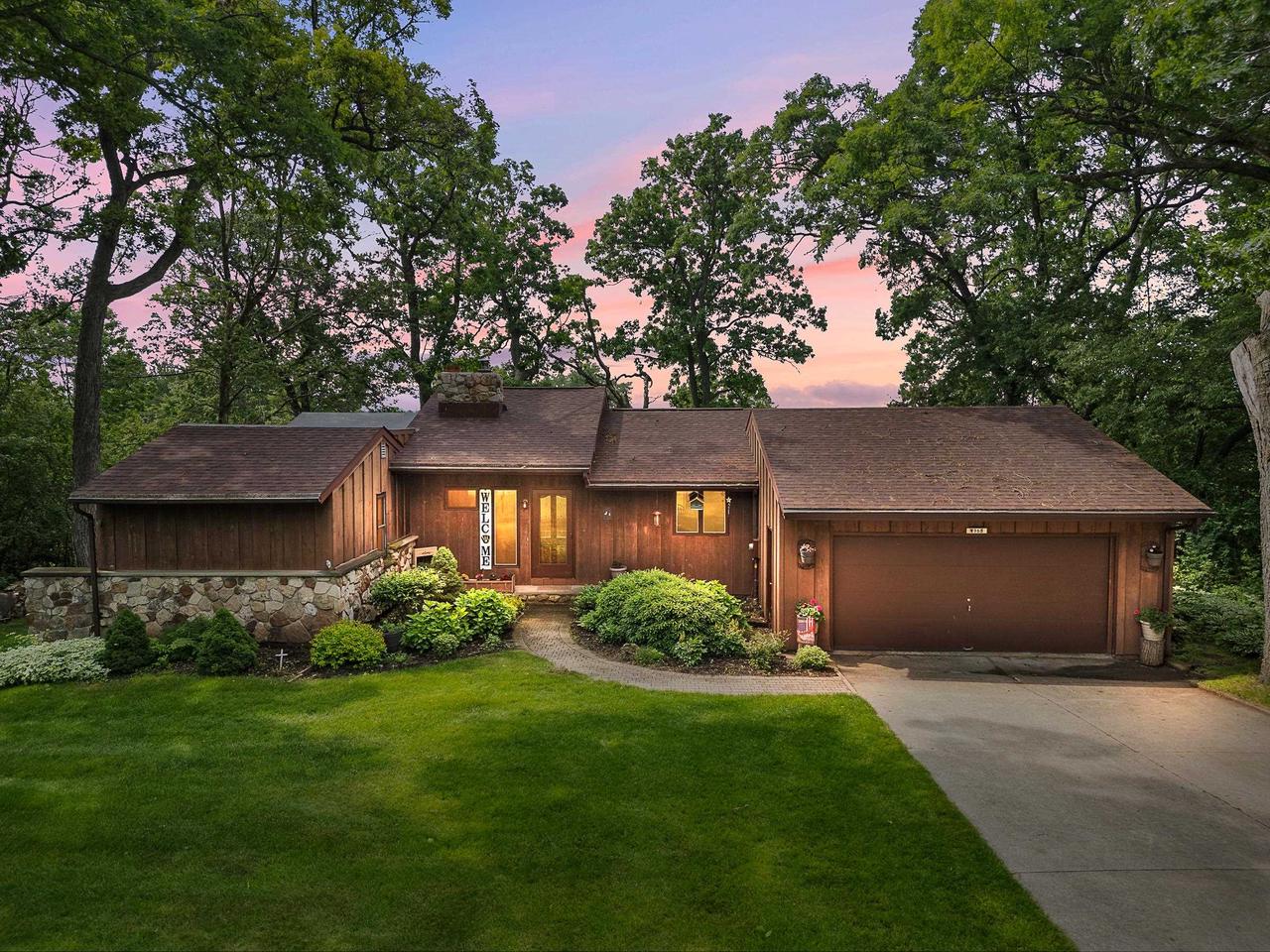 W968 Woodland Circle