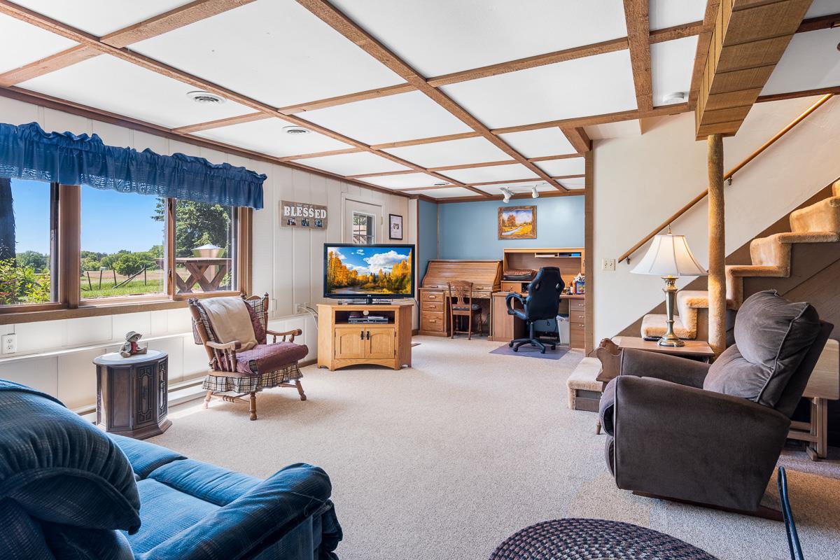 W968 Woodland Circle