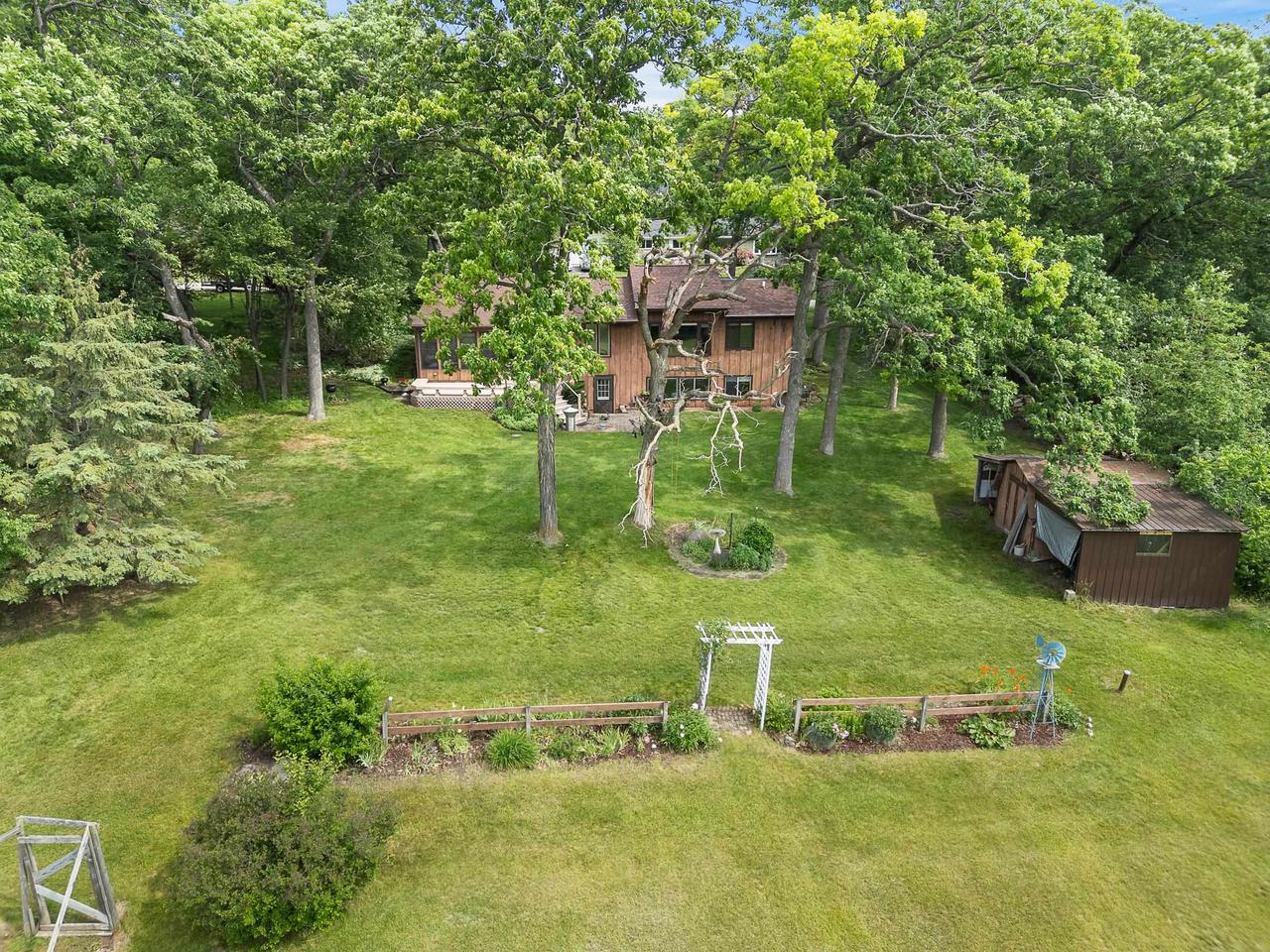 W968 Woodland Circle