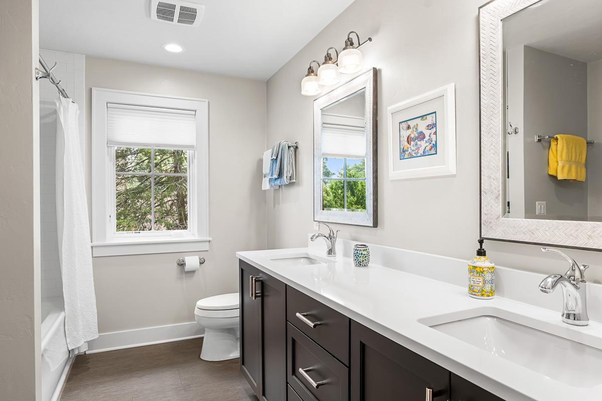 W1912 Tuleta Hill Road