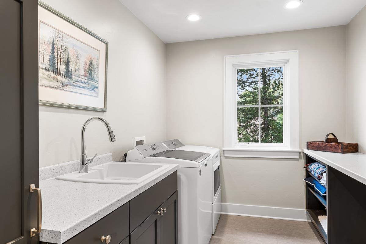 W1912 Tuleta Hill Road