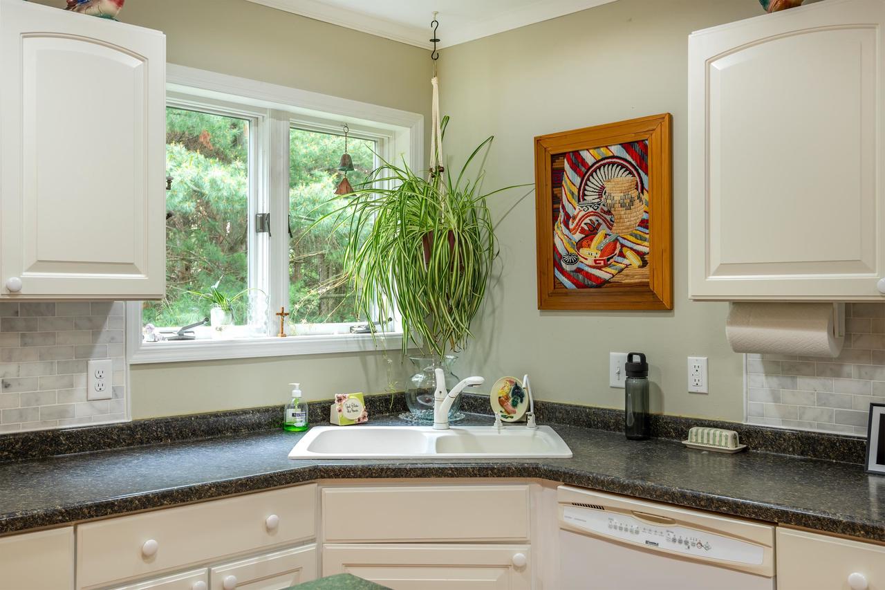 W651 Brooklyn J Road