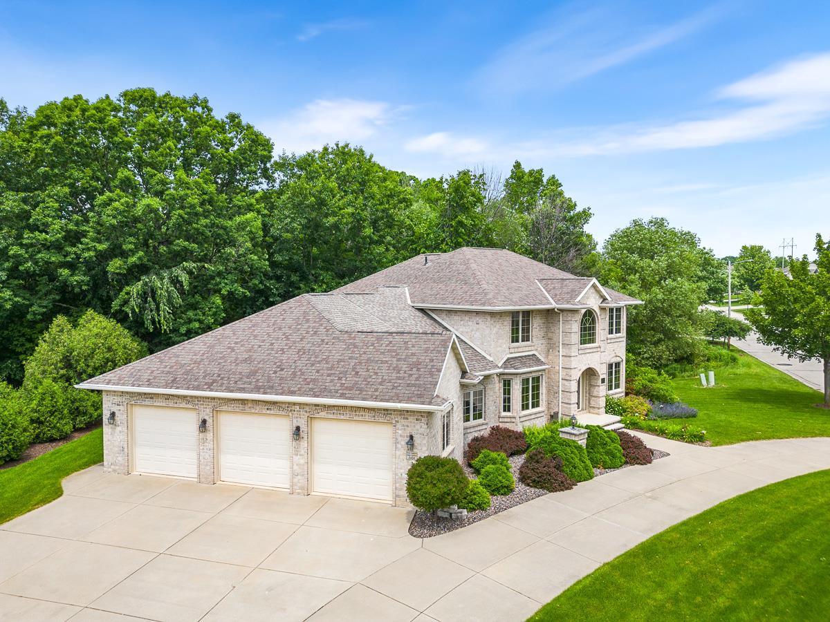 1424 Willow Creek Parkway