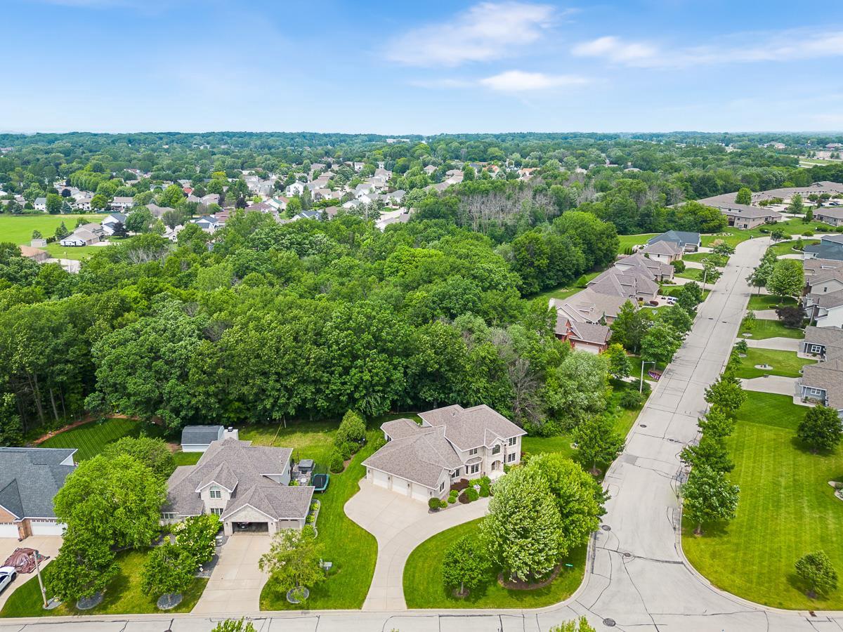 1424 Willow Creek Parkway