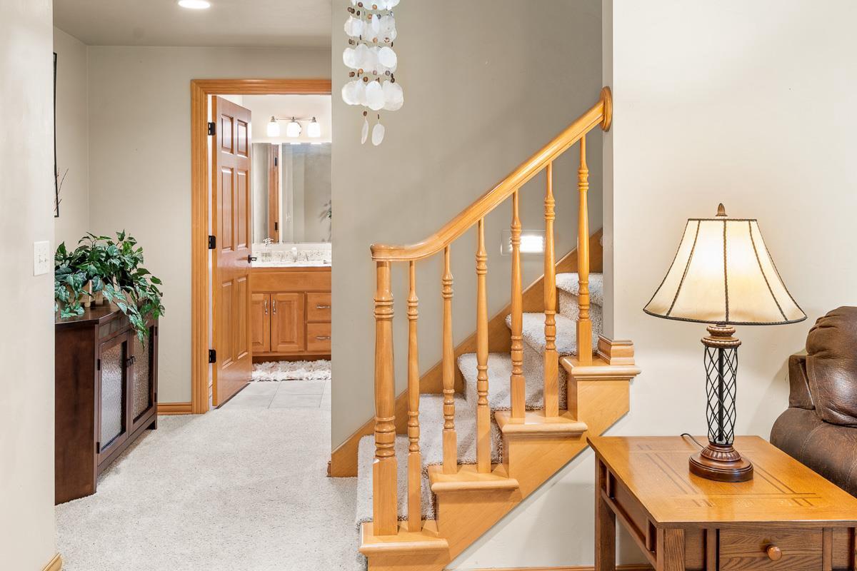 1424 Willow Creek Parkway