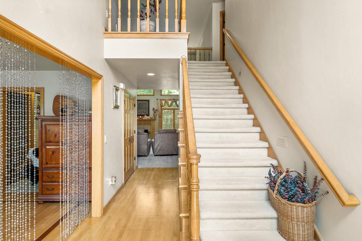 1424 Willow Creek Parkway