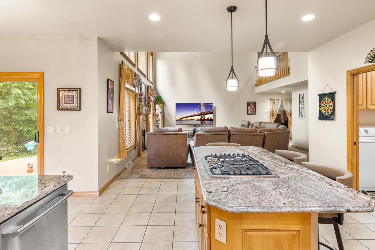 1424 Willow Creek Parkway