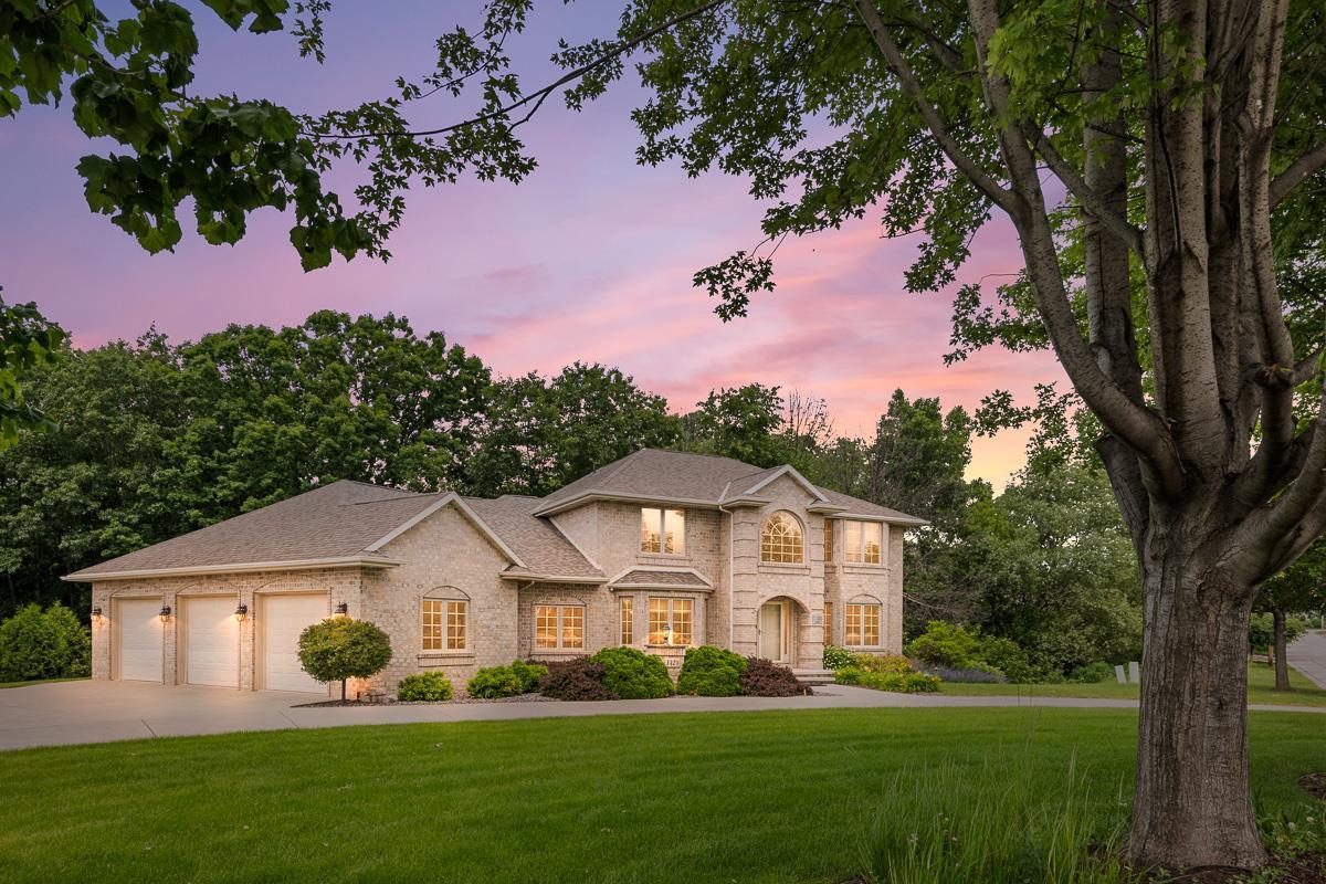 1424 Willow Creek Parkway