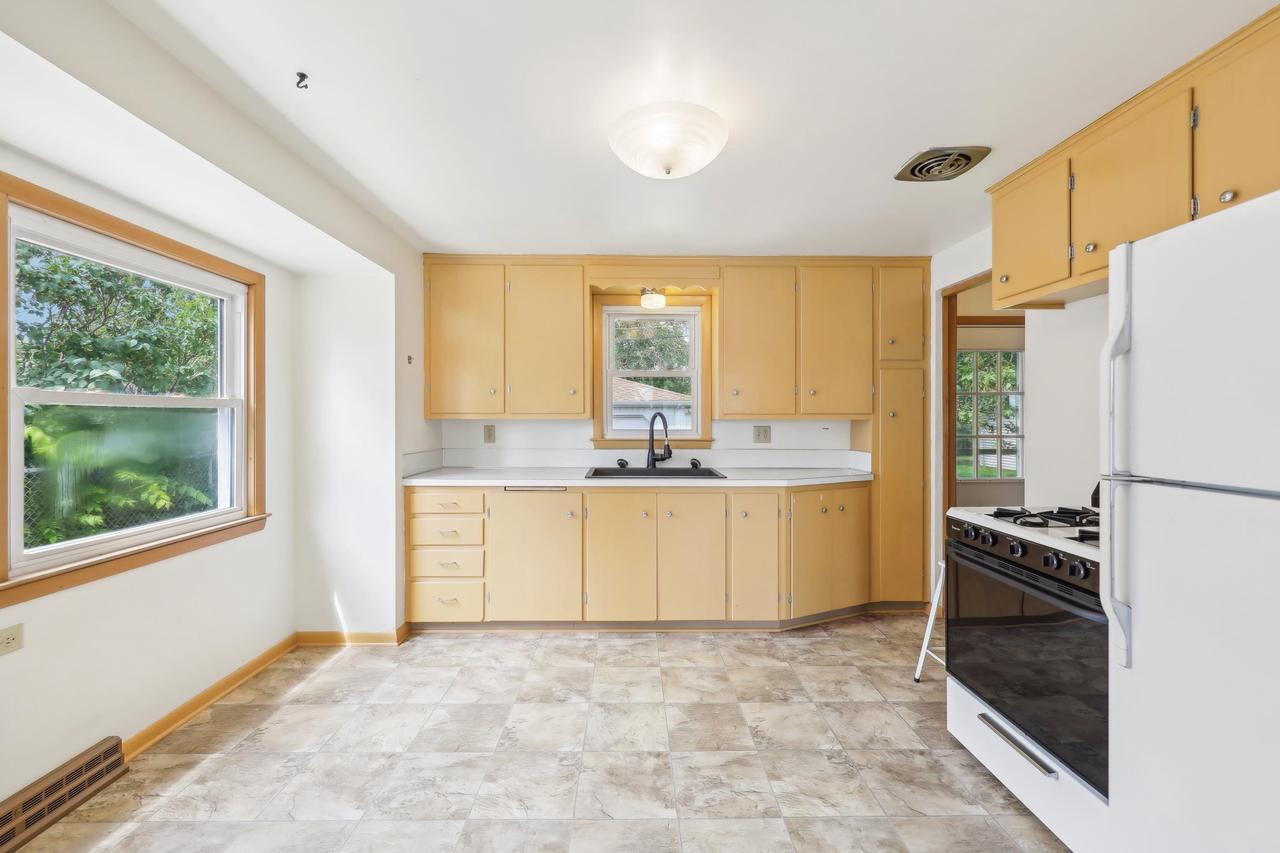 5414 52nd Ave Avenue