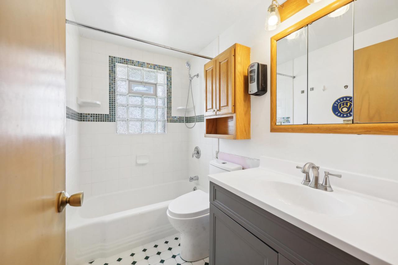 5414 52nd Ave Avenue