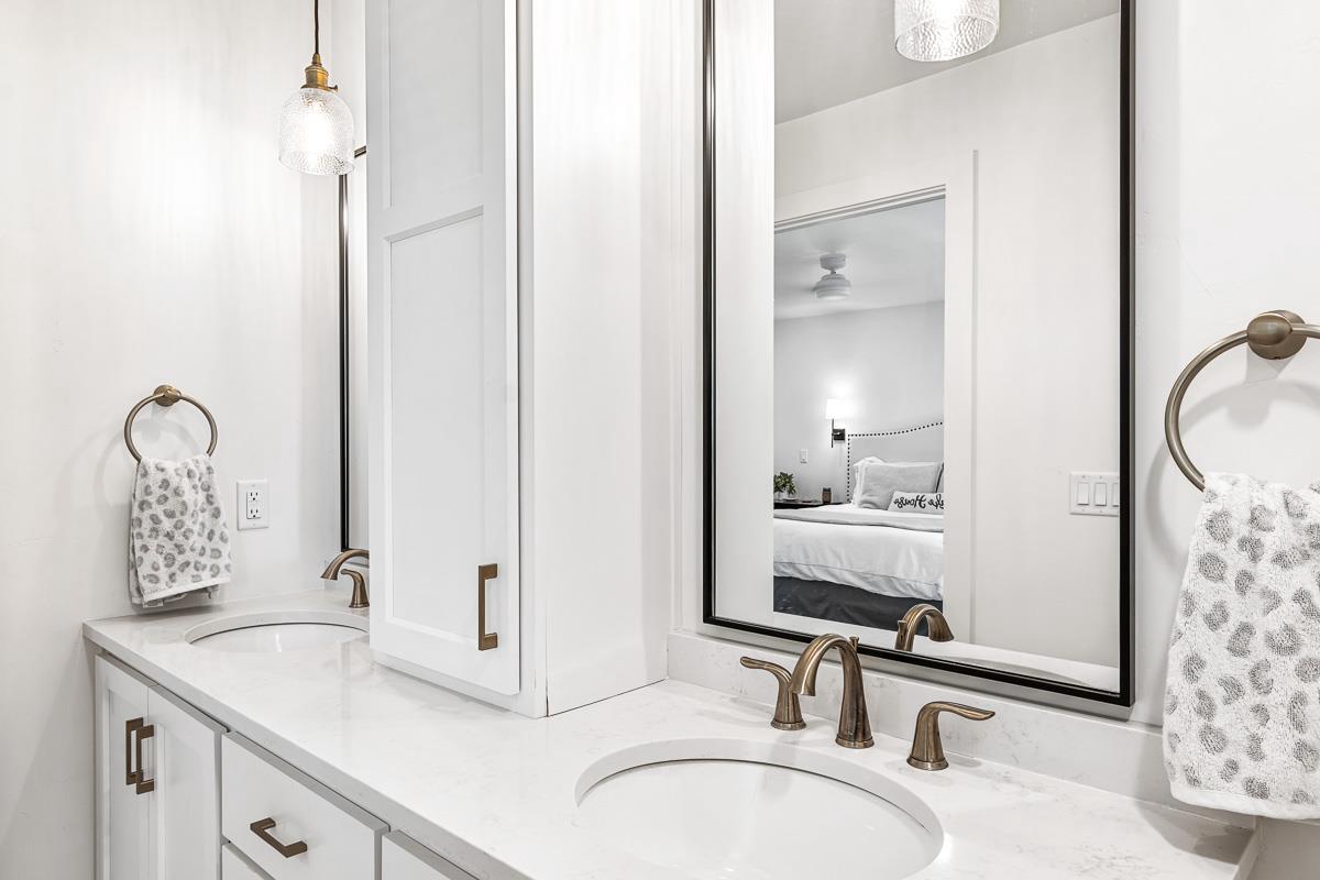 W2176 Tuleta Hill Road