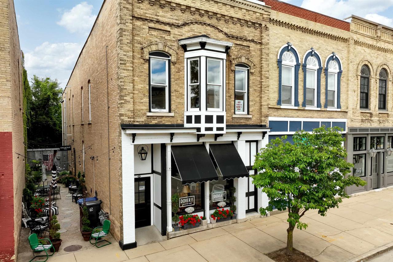 524 West Water Street