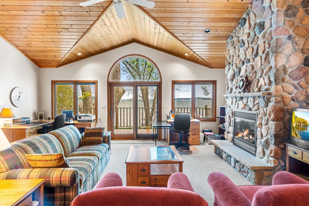 N4220 South Lakeshore Drive