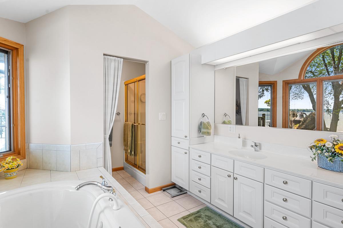 N4220 South Lakeshore Drive