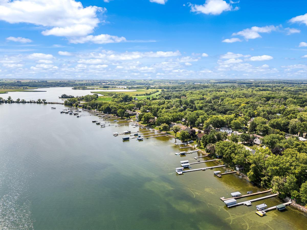 N4220 South Lakeshore Drive