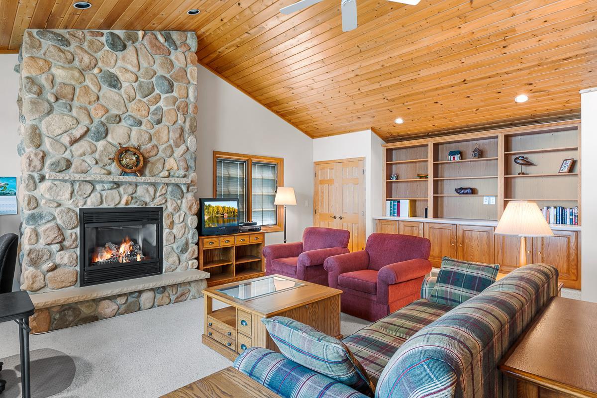 N4220 South Lakeshore Drive