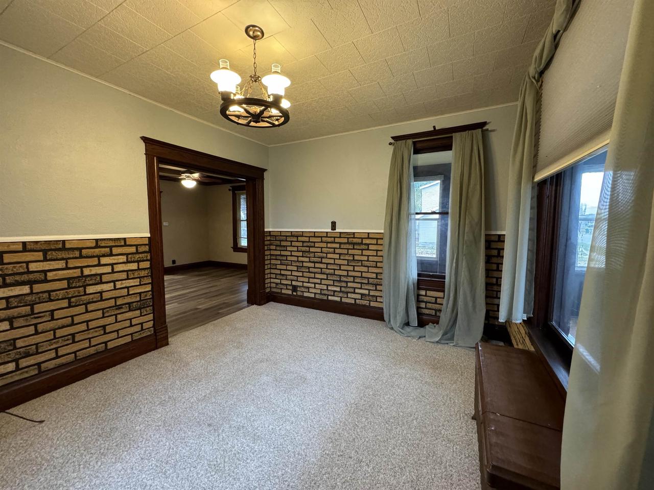 501 East Jackson Street