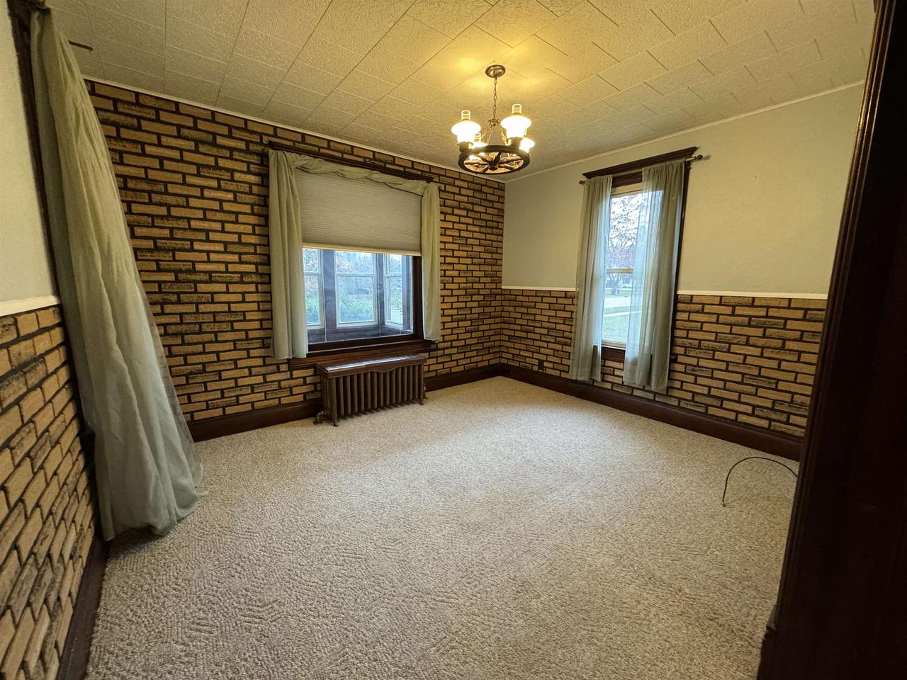 501 East Jackson Street