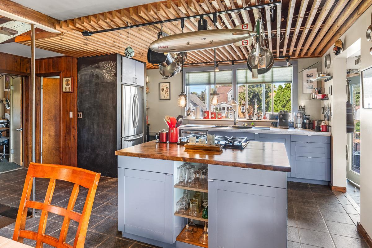 418 West Water Street