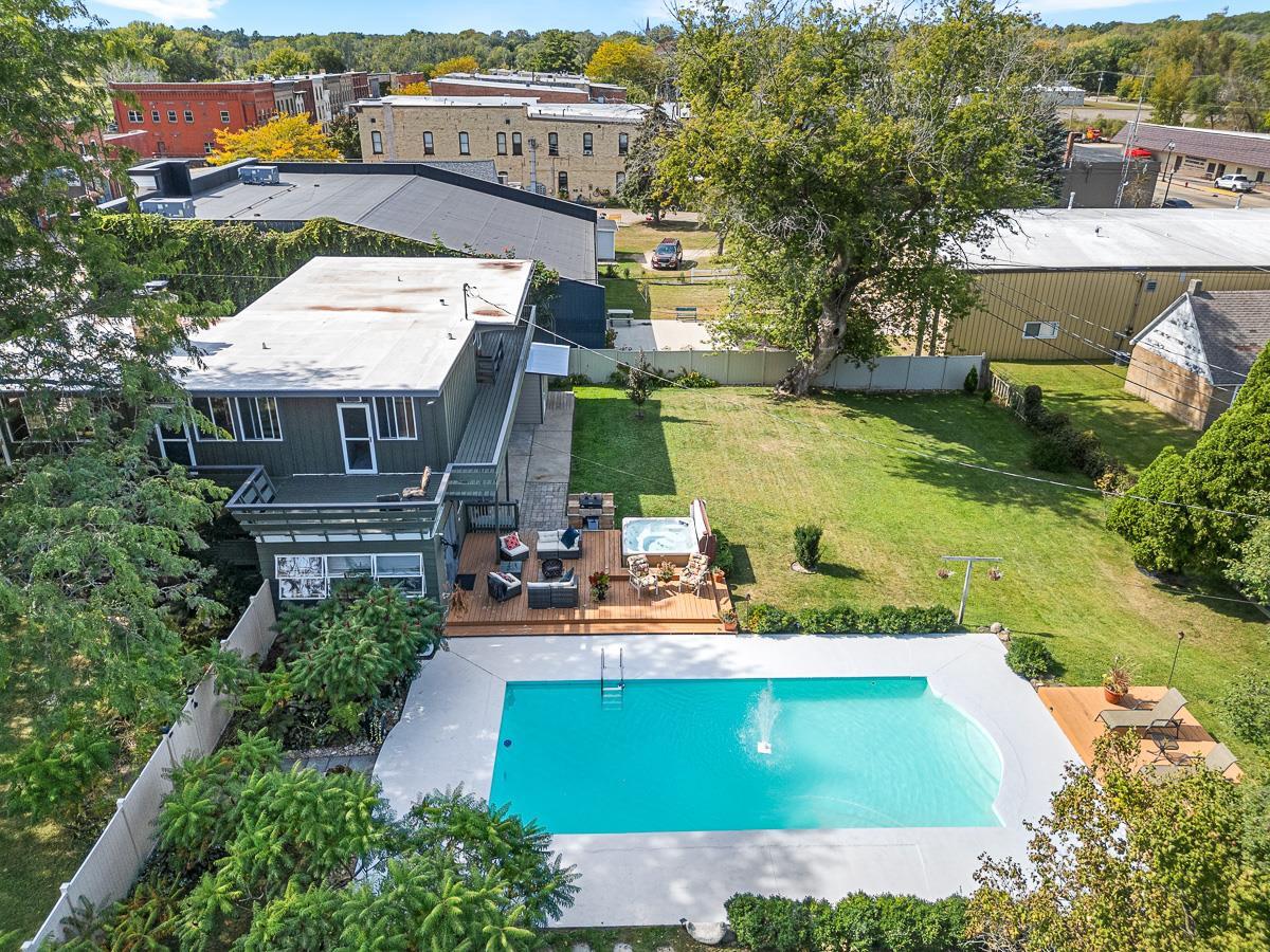 418 West Water Street