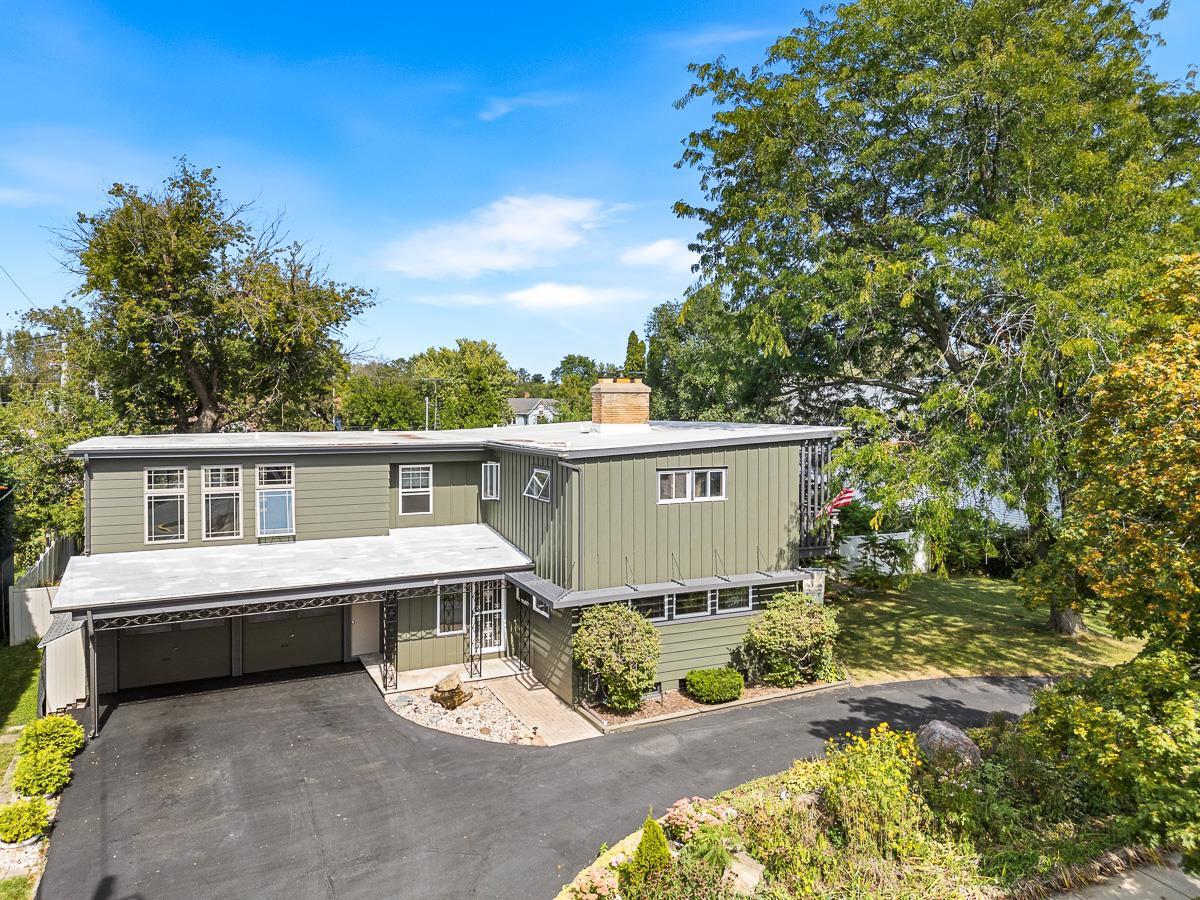 418 West Water Street