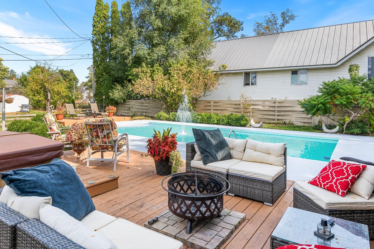 418 West Water Street