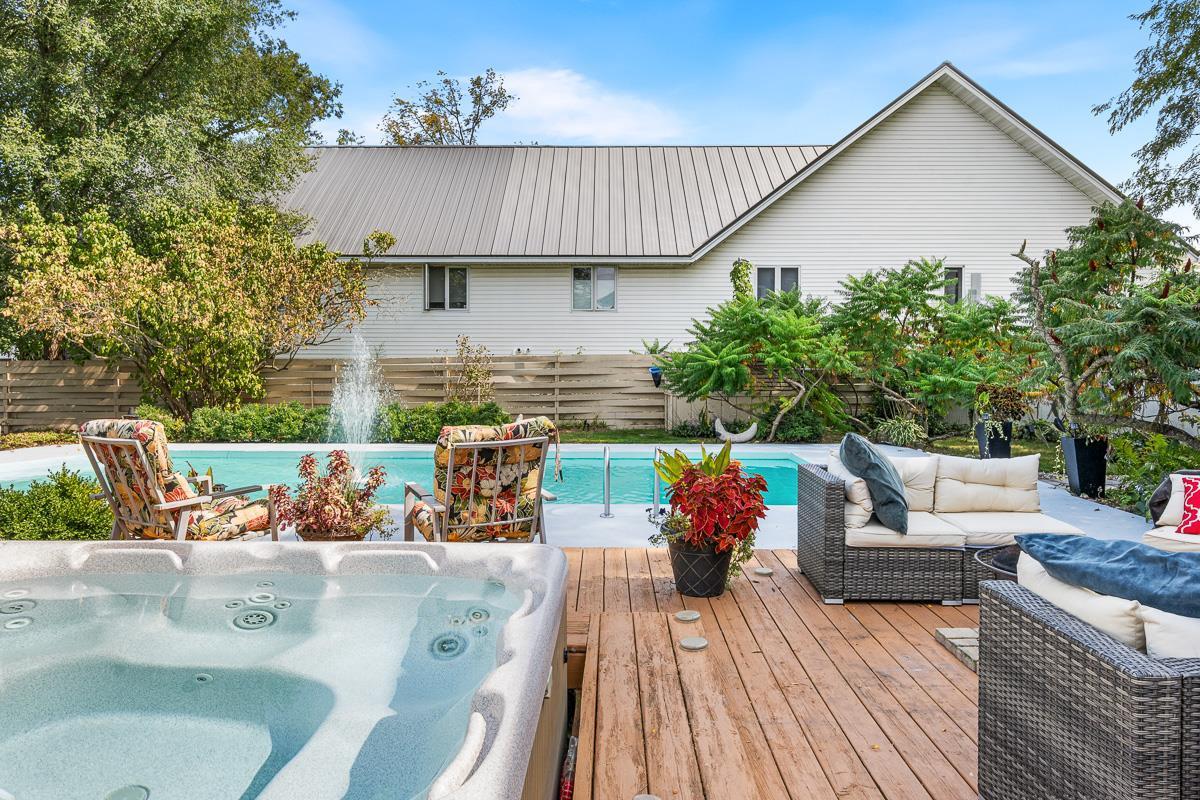 418 West Water Street